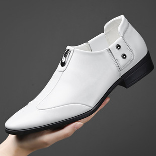 Factory Direct Sales Men's Leather Shoes for All Seasons, Soft Leather, Soft Sole, British Style Casual Shoes, Trendy Brogue Men's Shoes