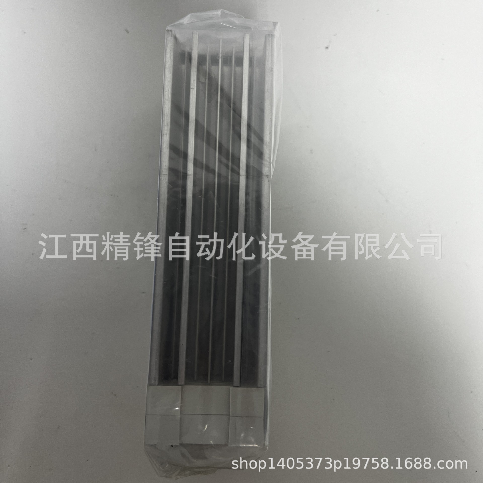 议价Lenze伦茨E82EV152K2C全新现货快速发货实拍