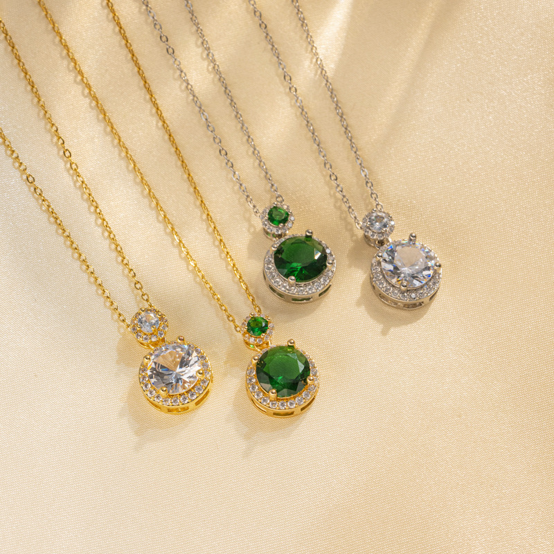 Bijoux et accessoires Collier rétro en acier titane avec pierres précieuses émeraude pour femme, personnalité de niche, chaîne de clavicule polyvalente en filet rouge, bijoux à la mode_voghion.com