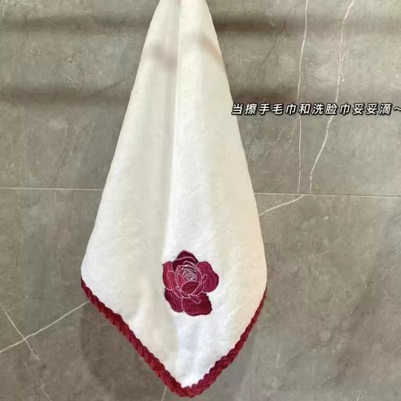 Полотенце в подарочной коробке, коралловый велюр, горный чай, с вышивкой