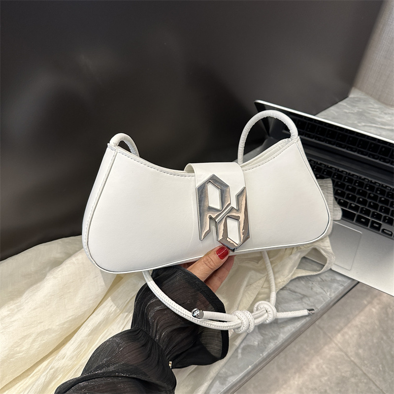 Diseño de nicho bolso de las axilas casual nuevo estilo coreano de moda estilo occidental pequeño bolso cuadrado 2023 nuevo bolso de hombro de verano