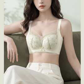 婷婷Q3#精美细腻蕾丝文胸活性乳胶中厚B杯聚拢侧收无钢圈内衣批发