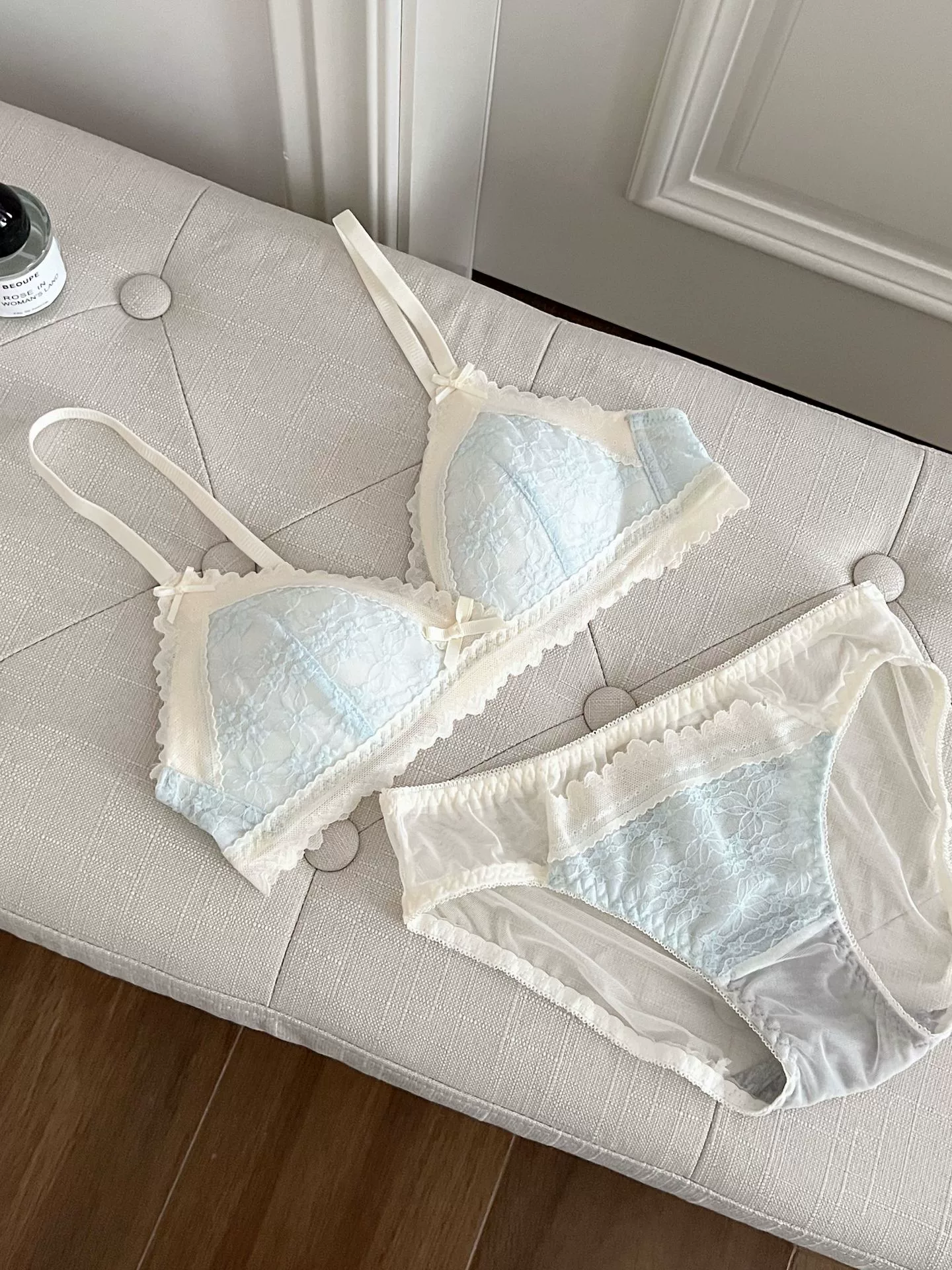 Bra top, French style, lace trim, lightweight breathable, sizes 32/34/36/38 AB