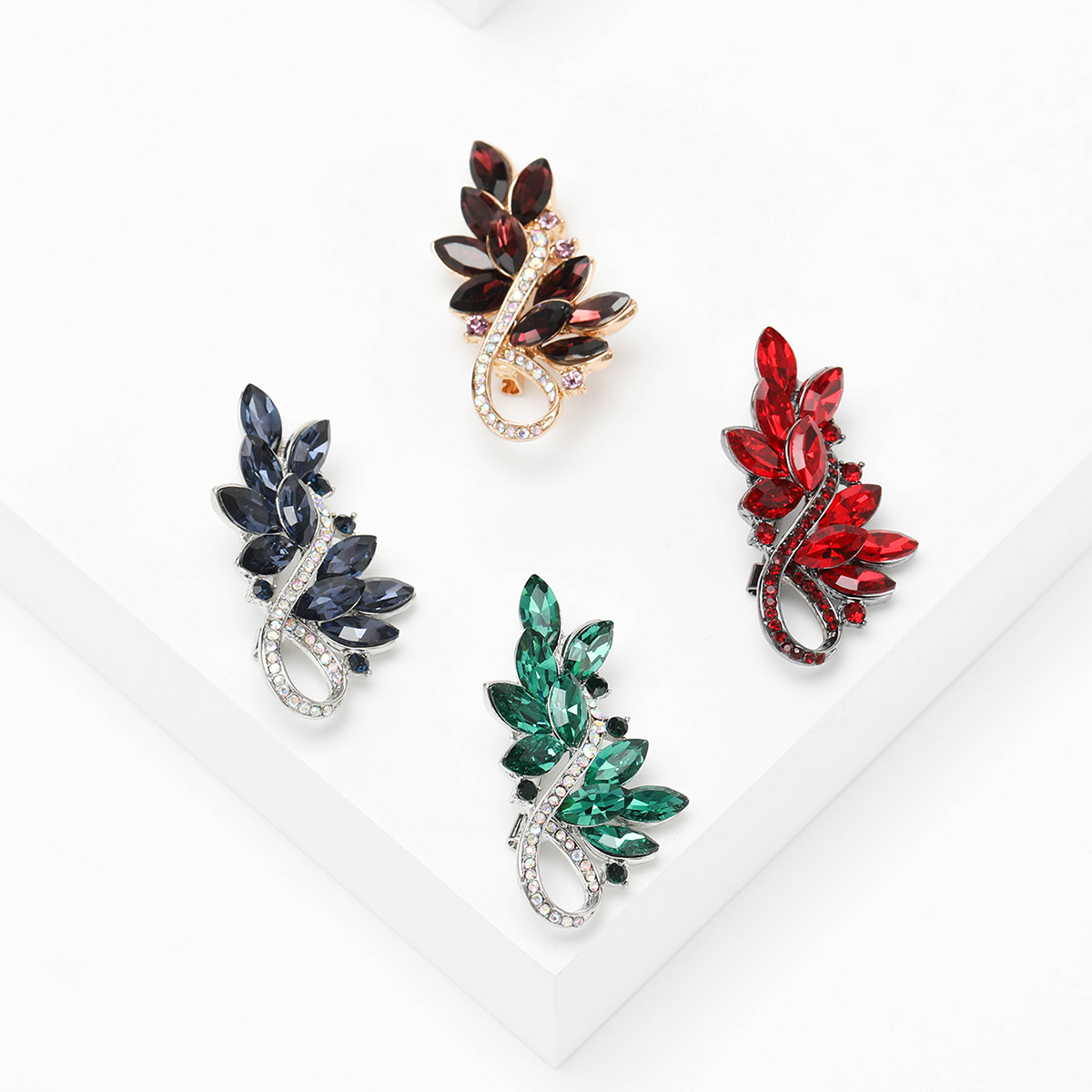 high-end glass brooch