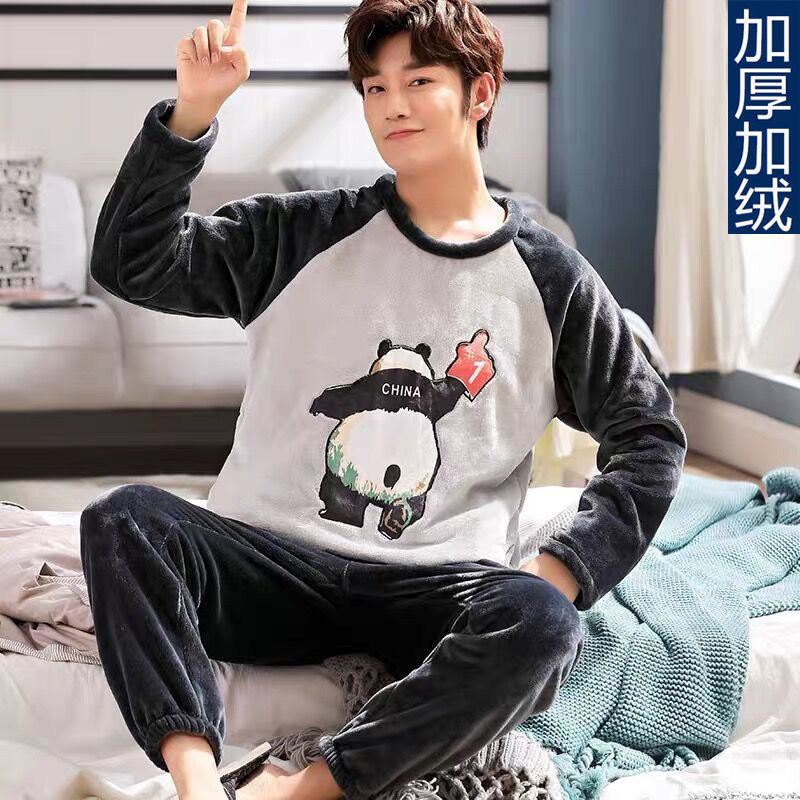 Fábrica de fuente gran cantidad de pedidos de pijamas de hombre otoño y invierno de coral espesaje de dibujos animados de franela conjunto de ropa para el hogar
