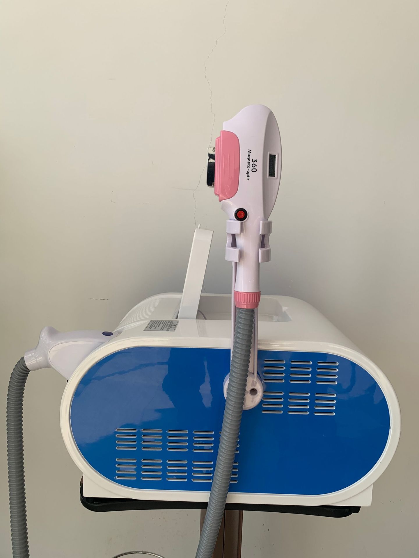 单枪360磁光脱毛仪12.jpg