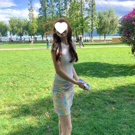 微胖mm韩系碎花油画半身裙女春季新款辣妹高腰包臀裙显瘦A字短裙