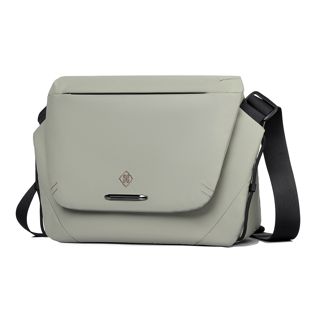 Commuting Men's Shoulder Bag Men's Large-Capacity Travel Shoulder Bag Multi-Functional Lightweight Casual Men's Shoulder Bag