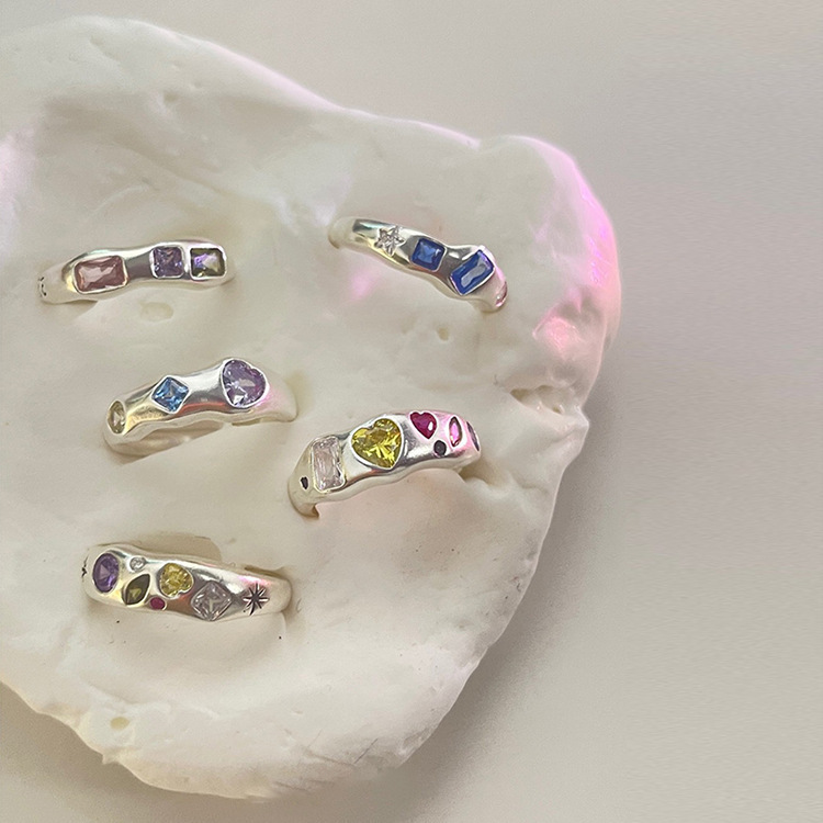 Irregular Alloy Metal Colorfuled Zircon Heart Ring Women's Niche Retro Stylish Simple Versatile Elegant Ring Irregular Alloy Metal Colorfuled Zircon Heart Ring Women's Niche Retro Stylish Simple Versatile Elegant Ring