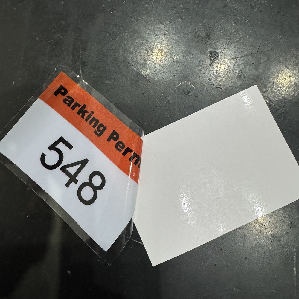 Impresión digital de cambio de código adhesivo estático para el parabrisas delantero del automóvil sin pegamento adhesivo estático dentro de la vista exterior