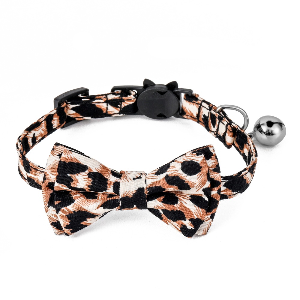 Fábrica spot transfronterizo nuevo algodón gato collar arco leopardo gato corbata toalla saliva campana collar gato