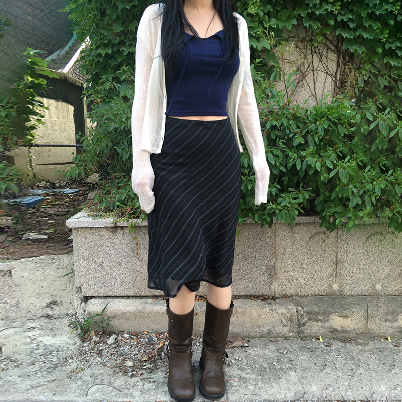 アメリカの学院風のストライプのシフォンのハーフスカート|undefined