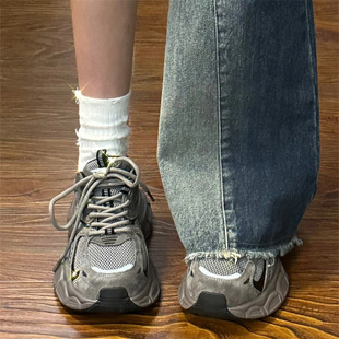 �����ϵ�ЬŮЬ����͸��W�����\��ЬŮ�ٴ����m�p��ܛ���ܲ�Ь