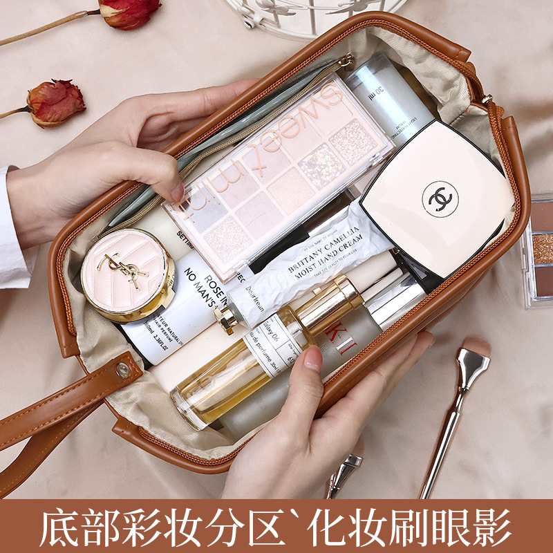 La nueva bolsa de lavado Maillard PU es impermeable y portátil de gran capacidad para damas retro, bolsa de almacenamiento de viaje de alto valor