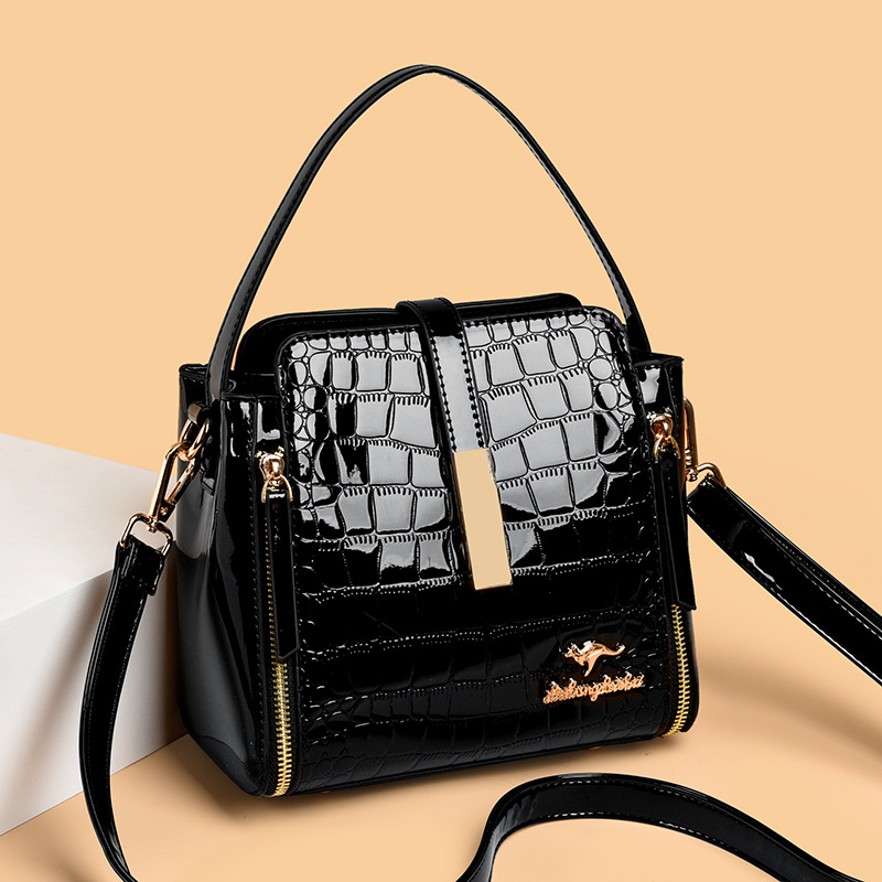 Bags for Women 2026 New Style Crocodile Pattern Foreign Trade Wholesale Large Capacity Fashionable Crossbody Bag Women's Commuter Bucket Bag