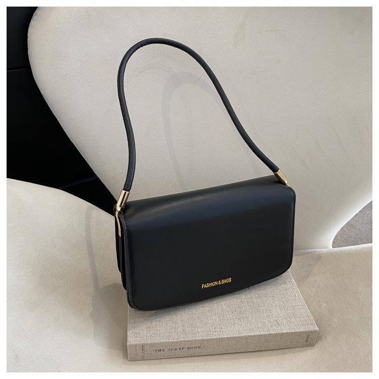 Texture simple et à la mode petit sac carré 2024 nouveau sac à bandoulière polyvalent de banlieue version coréenne sac à aisselles design de niche à la mode_voghion.com