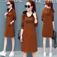 2025新款加绒加厚连衣裙秋冬装长袖韩版宽松胖mm中长款连帽卫衣裙