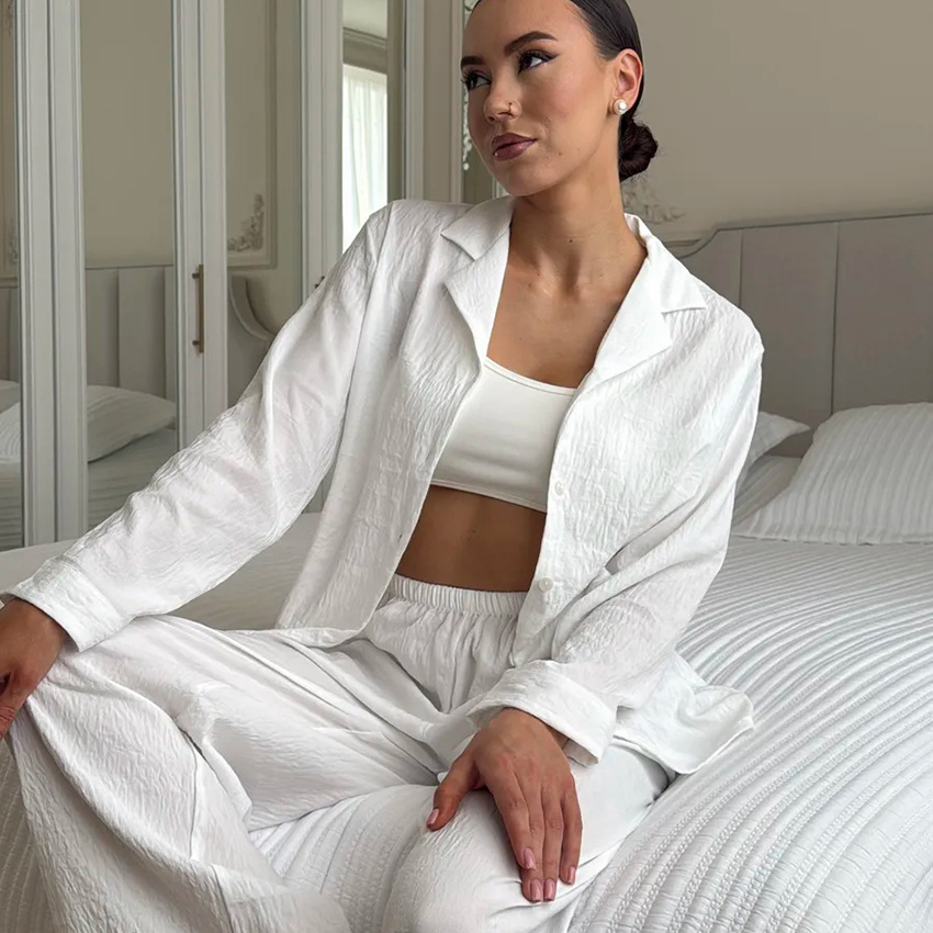 2025 pijamas de manga larga de color sólido de estilo fino transfronterizo europeo y americano, camisa holgada y cómoda de dos piezas, ropa de hogar para damas