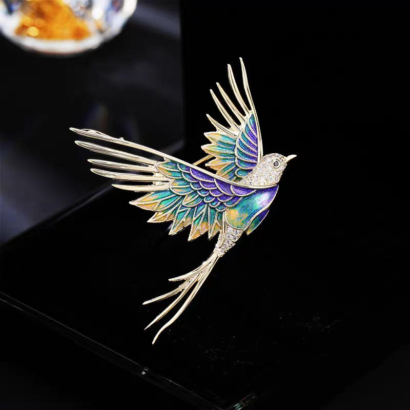 New Hot-Selling Enamel Bird Brooch, Light Luxury, High-End, Elegant and Exquisite Corsage, Personalized Pin to Prevent Exposure