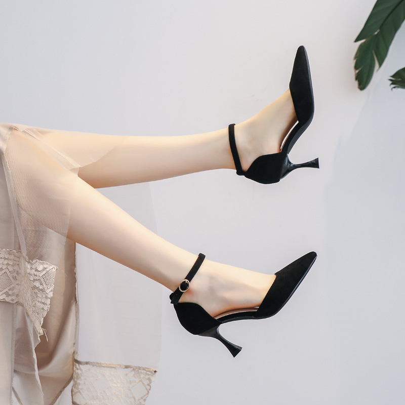 High-heeled shoes women's stiletto heel design sense niche temperament all-match French 5cm student 18-year-old black professional shoes
