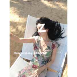 Ava***法式复古V领小飞袖修身连衣裙真丝斜裁顺纡绉长裙