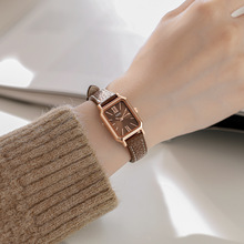 ����ֱ�Ů2022���¿�sС����r�г���ŮʿС���W��Ƥ�������