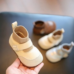 女宝宝学步鞋春秋季婴儿鞋子软底防滑1一3岁小童公主鞋加绒小皮鞋