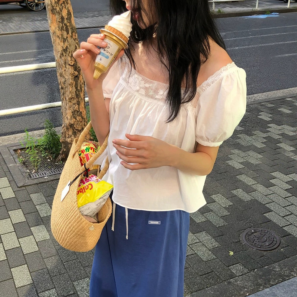 without summer方领蕾丝衬衫女 夏季法式温柔泡泡袖短款显瘦上衣