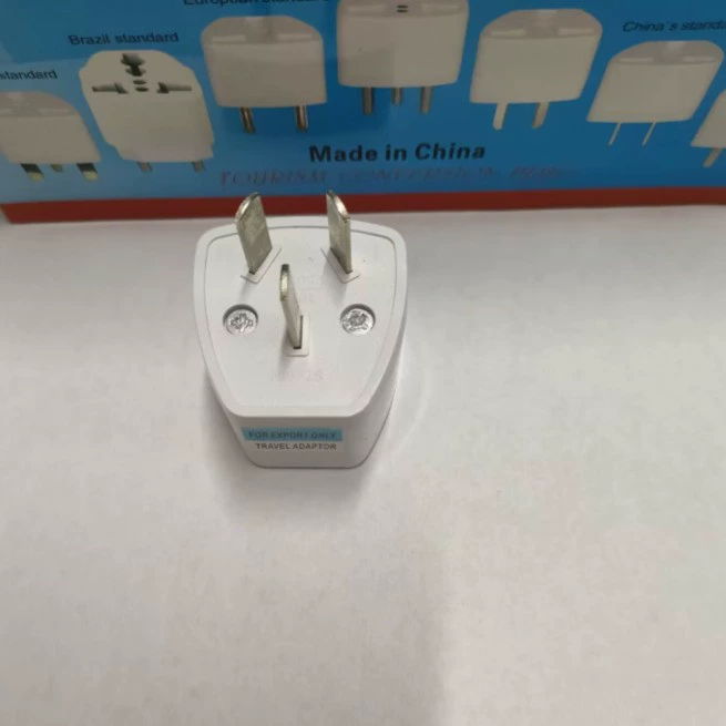 Three flat national standard Australian standard converter head for overseas travel multi-purpose USB small detachable multi-country applicable