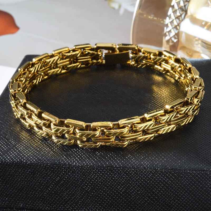 European and American Hip-Hop Style Gold Multi-Layer Chain Bracelet with a Fashionable and Elegant Design, Cuban Men's Bracelet