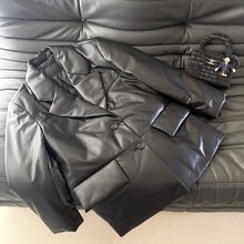 2025秋冬新款法式复古风黑色翻驳领修身百搭两粒扣羊皮羽绒服外套