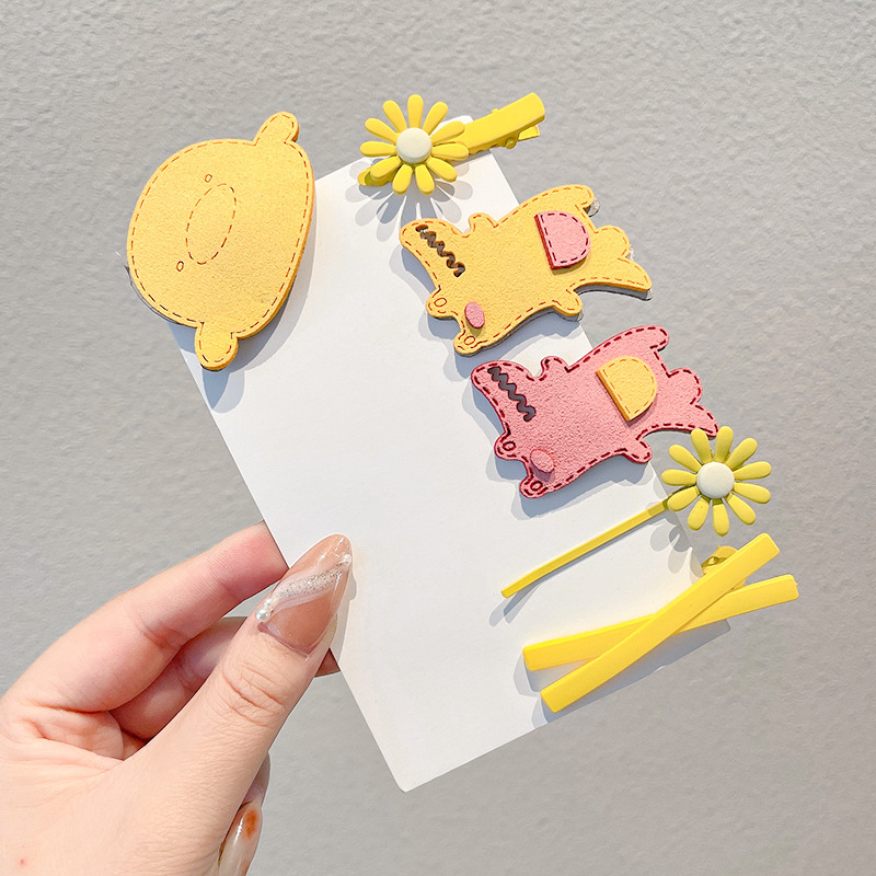 Clip de flequillo lateral rojo de la red femenina 2025 nueva horquilla simple clip de una línea horquilla clip de cabello roto tocado clip de pico de pato