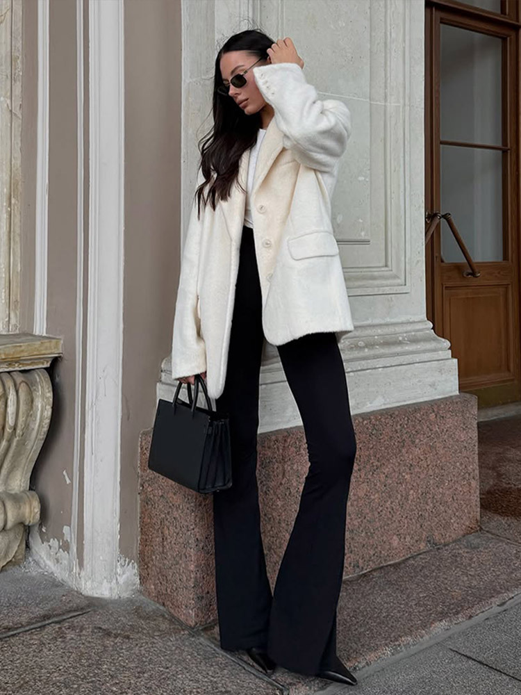 Moda simple temperamento de color sólido con solapa de peluche tipo chaqueta corta 2025, nuevo otoño y invierno transfronterizo Europa y América