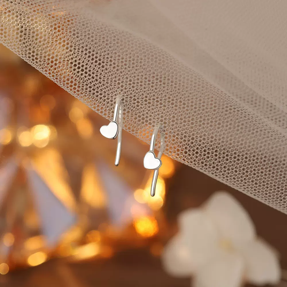 阿宝S999足银爱心耳钩气质温柔高级感清新韩系创意养耳洞耳饰代发