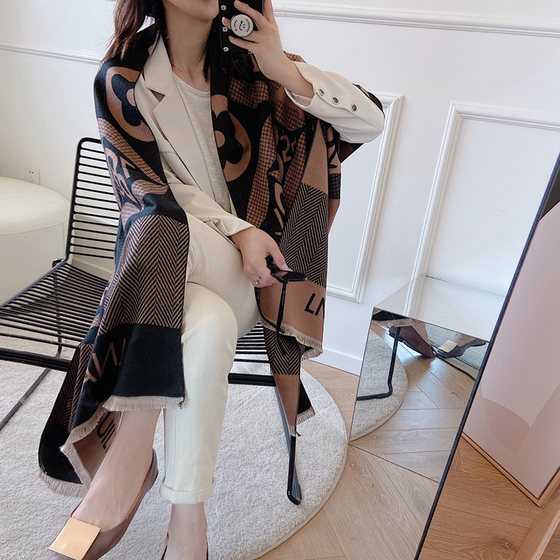 Otoño e invierno europeos y americanos Nueva bufanda cálida retro de Cachemira engrosada de doble cara bufanda de doble uso de aire acondicionado chal ropa exterior