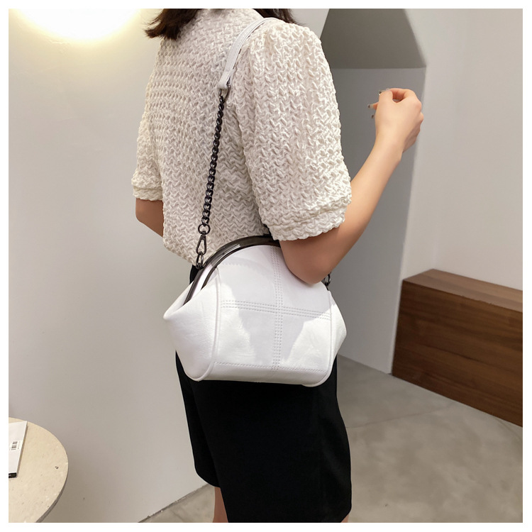 New Solid Color Simple Shell Bag Large Capacity Handheld Zero Wallet Fashion Chain Diagonal Cross Shoulder Phone Bag_voghion.com