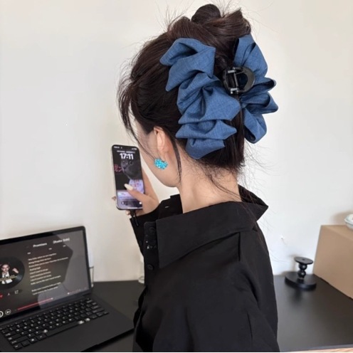 Satín de alta sensación, arco negro grande, clip de tiburón, toque de cabeza, clip de nube, clip de agarre, clip de cabello, tarjeta de cabello de mujer
