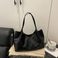 ����Ů����С���OӋ���ذ�Ů2025��������ͨ�ڴ���������μ����