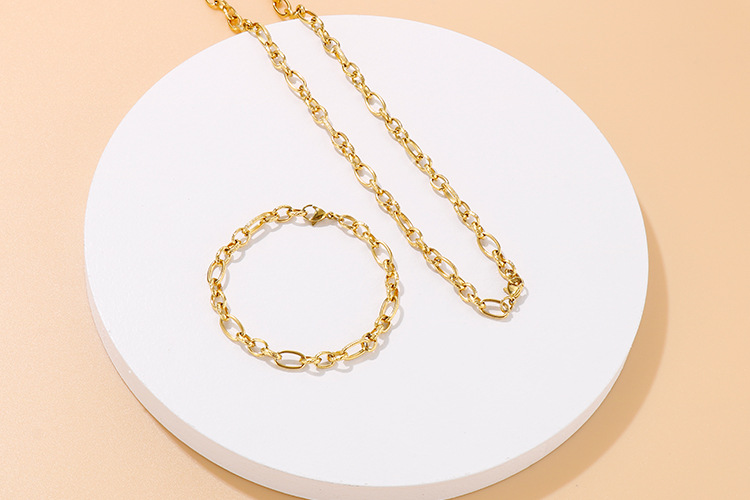 7g Weight Vacuum Plating Gold Plating Process 18K Gold Plated Plating Material Wedding, Travel Occasion 304 Stainless Steel Material Geometric Pattern Women'S Gender Fashion Style Gold, Silver Color Fashion 18K Gold Plated Titanium Steel Wholesale 5