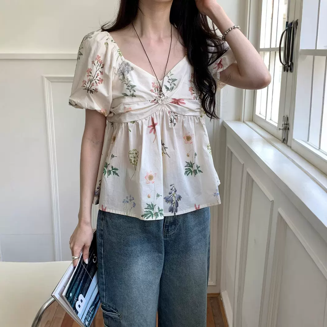 法式温柔风碎花衬衫女2025夏季新款百搭独特别致小衫泡泡短袖上衣