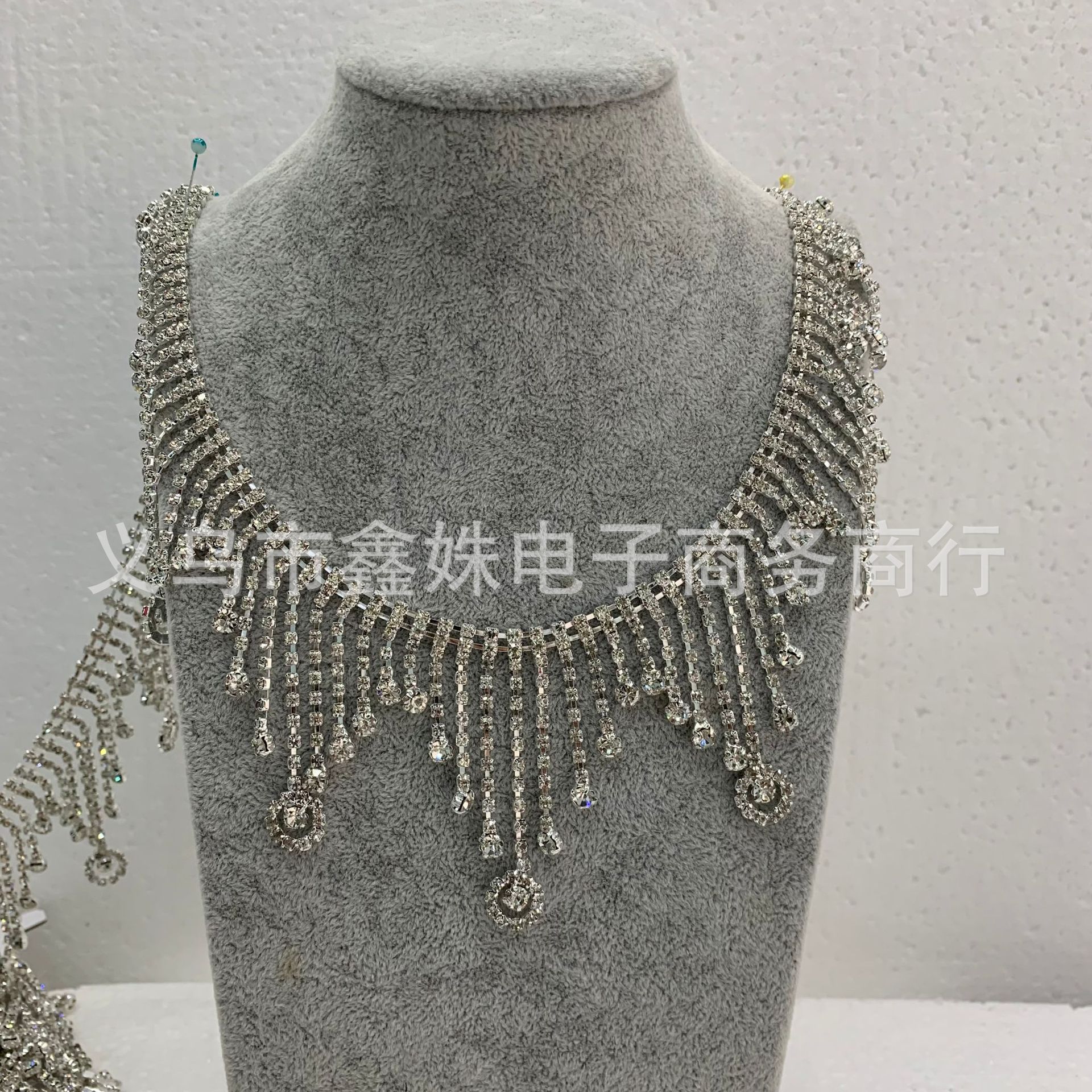 流苏链三角波浪花边水钻烧焊链条婚纱礼服配饰装饰链