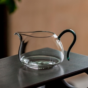 Household Large-size Tea Sea Heat-resistant Thickened Transparent Pour Kung Fu Tea Set Accessories