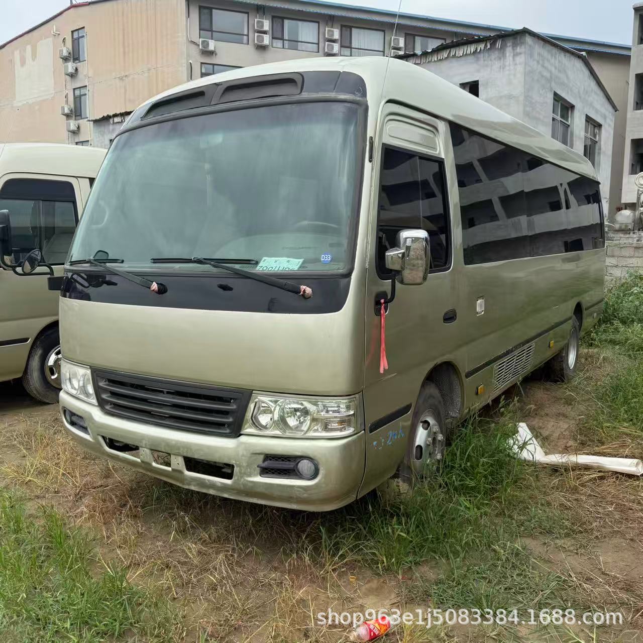 出口丰田考斯特23座中巴车 14座丰田海狮 24座宇通大巴车