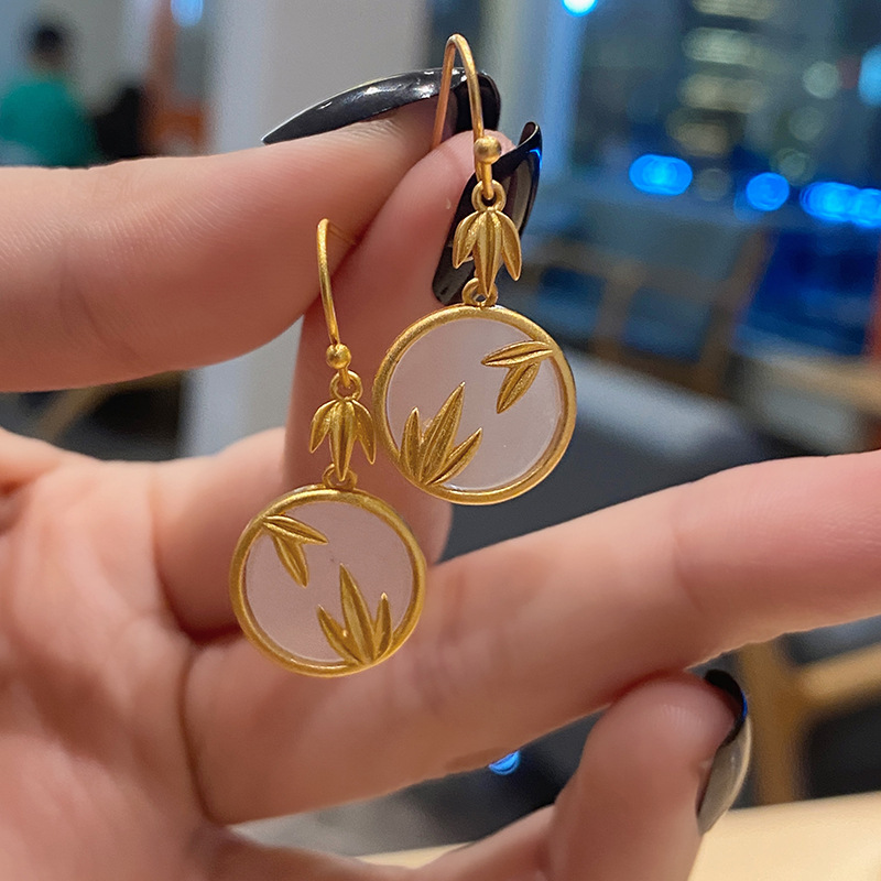 Retro bamboo leaf fashion simple white jade earrings