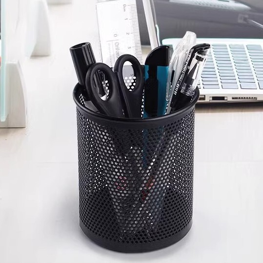 Multifunctional Simple Office Storage Pen Holder, Metal Round Hollow Pen Holder, Mesh Pattern Creative and Stylish Storage Pen Holder