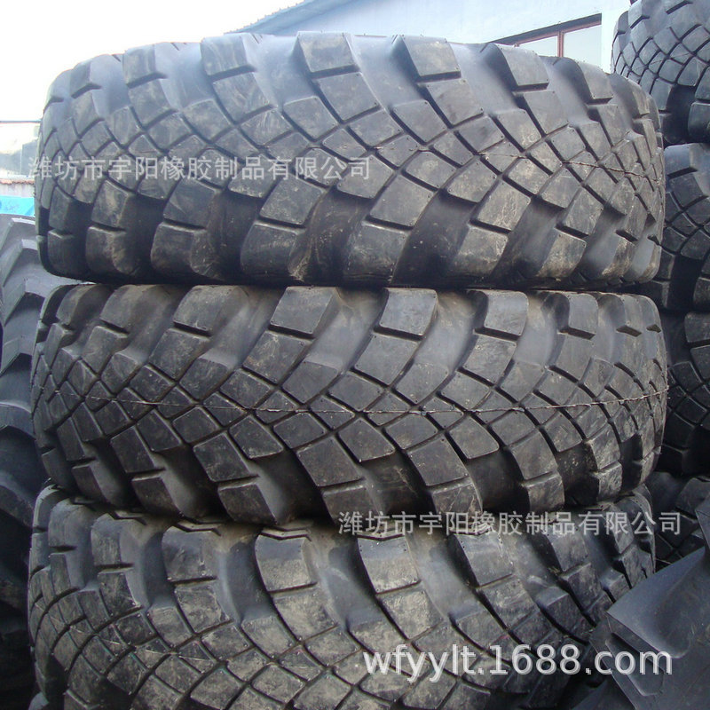 1200X500-508 沙漠胎  装甲车轮胎  越野人字花纹