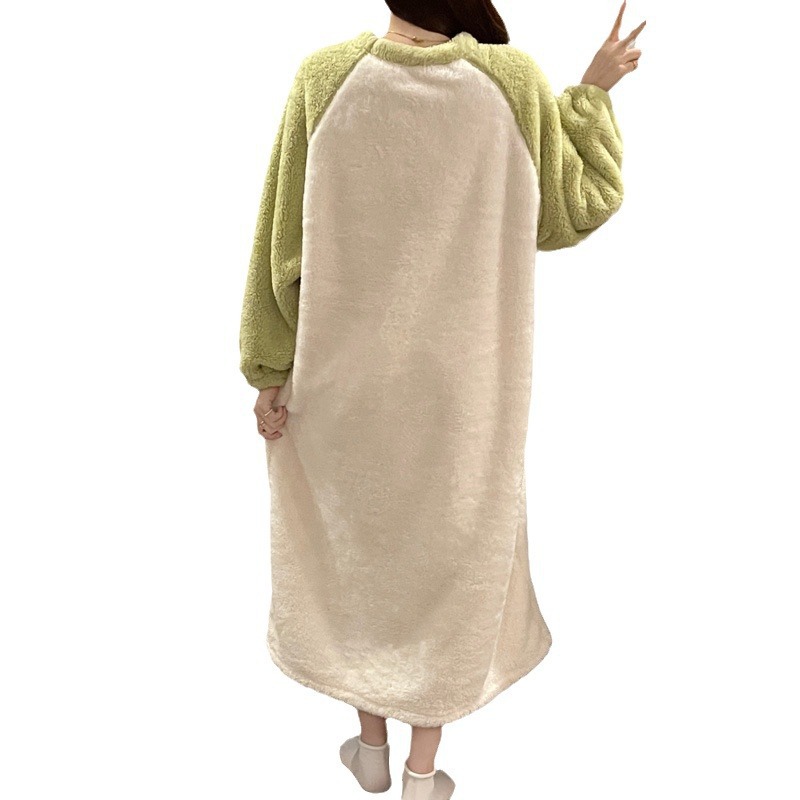 Otoño y invierno pijamas damas engrosadas y peluche lindas dibujos animados de coral rojo largo red pijamas de gran tamaño