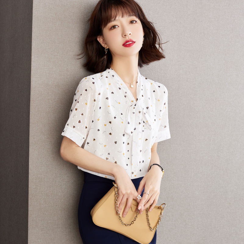 fashion Western style Sense of design 2022 Spring and summer Broken flowers Short sleeved Chiffon shirt bow Blouse Cover the belly Show thin jacket