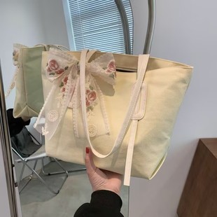 French Niche High-end Western Style Silk Scarf Large Capacity Tote Bag Women's 2025 New Canvas Hand Shoulder Bag