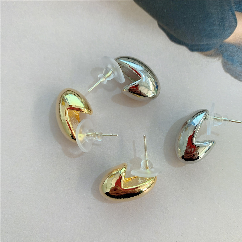 Simple Glossy Solid Round Drop Earrings display picture 6